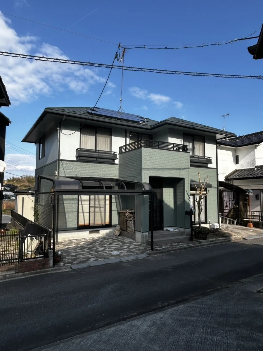 施工事例「豪雪地域の気候に負けない！耐久性を重視した屋根カバー工法と外壁無機塗装　広島市安佐南区N様邸」