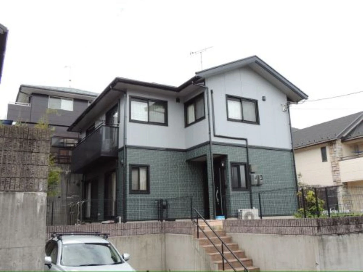 施工事例「広島市安佐南区 H様邸 外壁・屋根塗装・玄関扉(ドア)リフォーム」