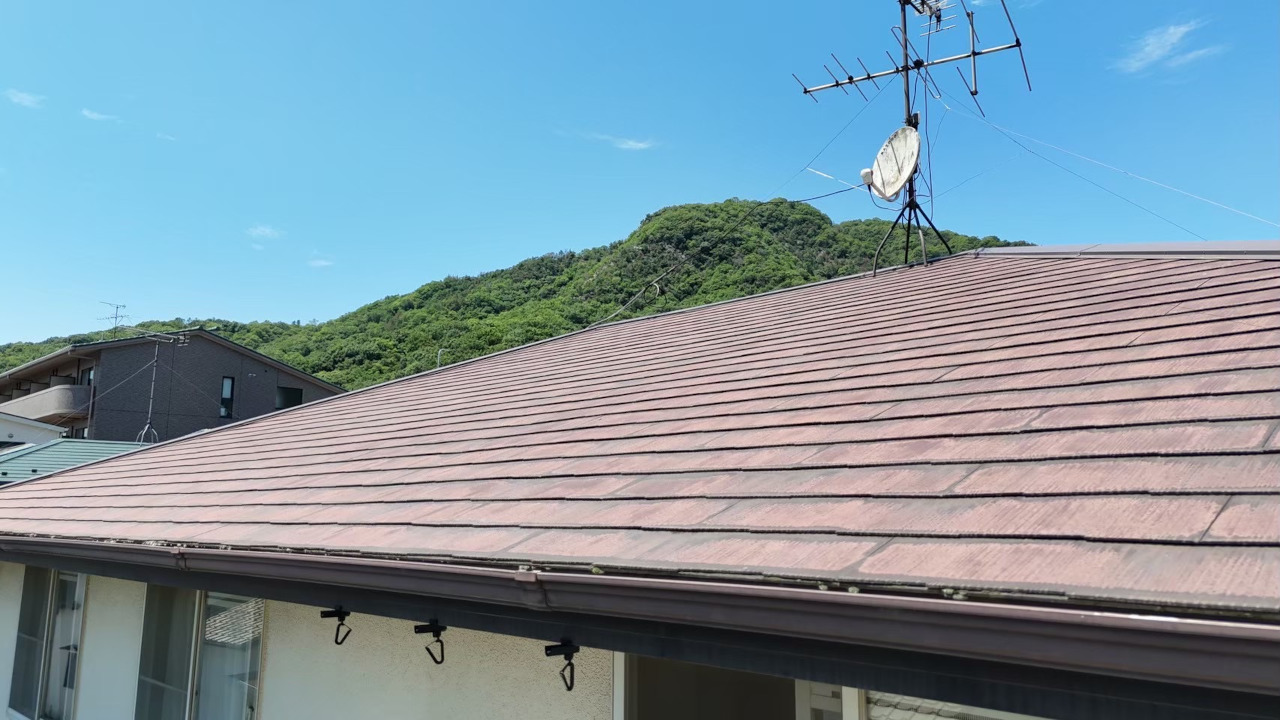 施工前の屋根