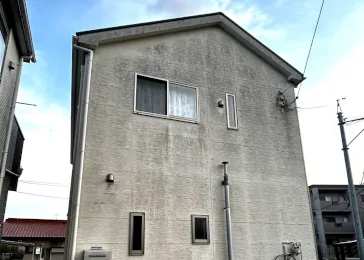 内部結露により劣化したサイディングの様子